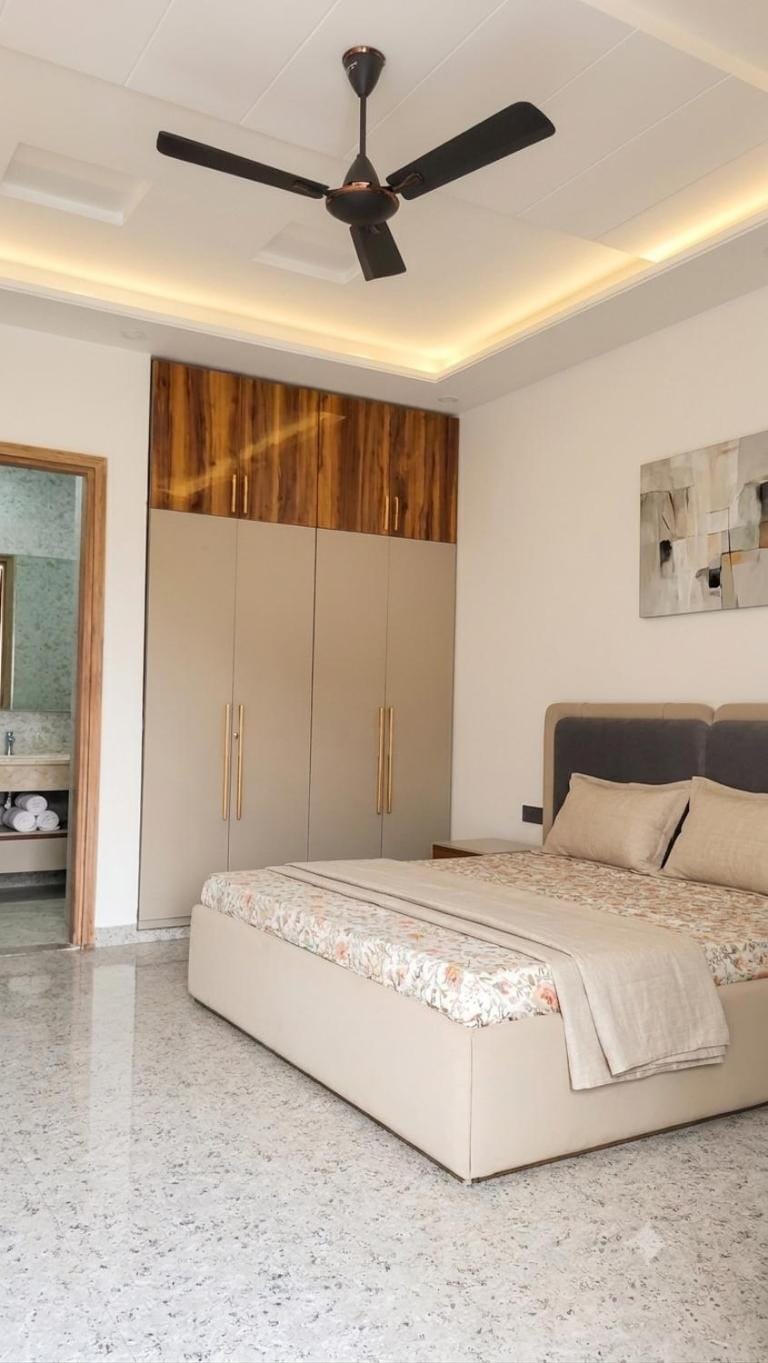 Mountain top farmhouse Farm Stay in Gurugram