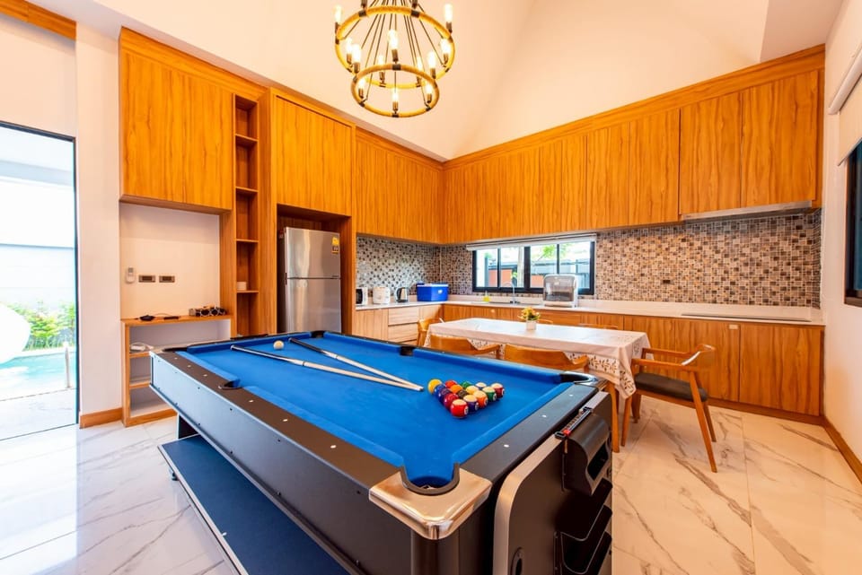 King Arthur Pool Villa Villa in Pattaya City