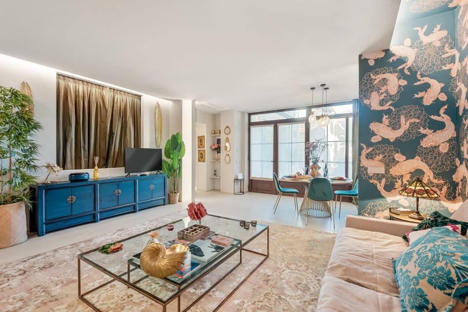 TV and multimedia, Living room, Seating area