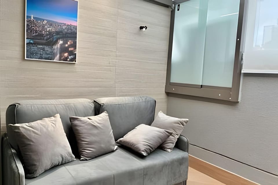 Apto de luxo com spa, academia próx metrô (306) Apartment in Sao Paulo City