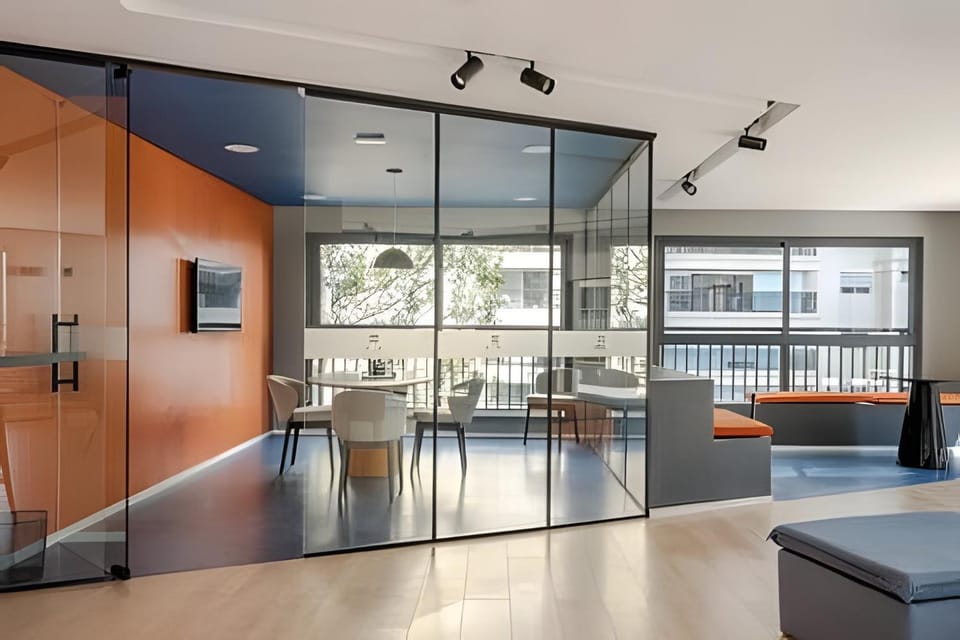 Apto c/ piscina, academia e próx metrô (1406) Apartment in Sao Paulo City