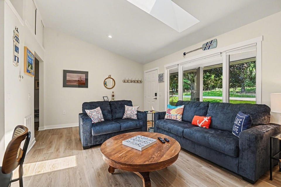 Fremont Street Getaway House in Douglas