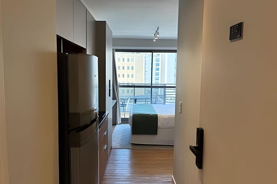 Apto c/ piscina, academia, próx Oscar Freire (602) Apartment in Sao Paulo City