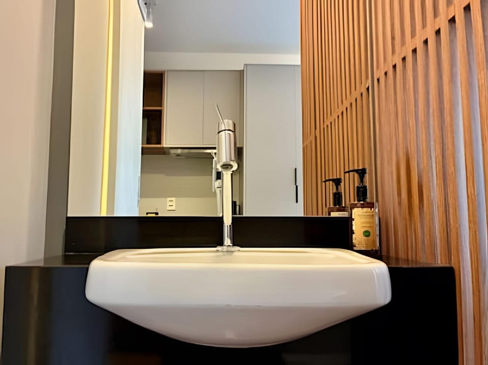 Apto c/ piscina, academia, lado Oscar Freire(1606) Apartment in Sao Paulo City