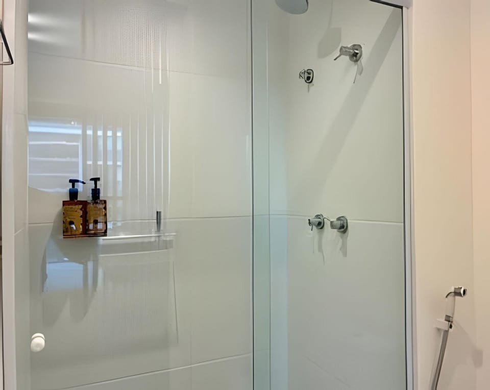 Apto c/ piscina, academia, lado Oscar Freire(1606) Apartment in Sao Paulo City