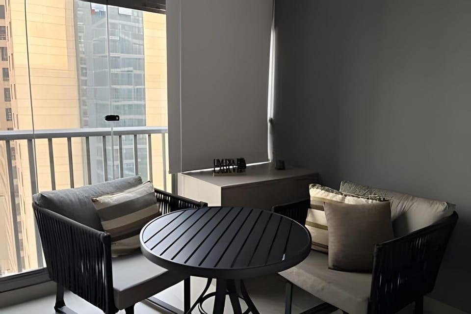 Apto c/ piscina, academia e próx. metrô (1213) Apartment in Sao Paulo City