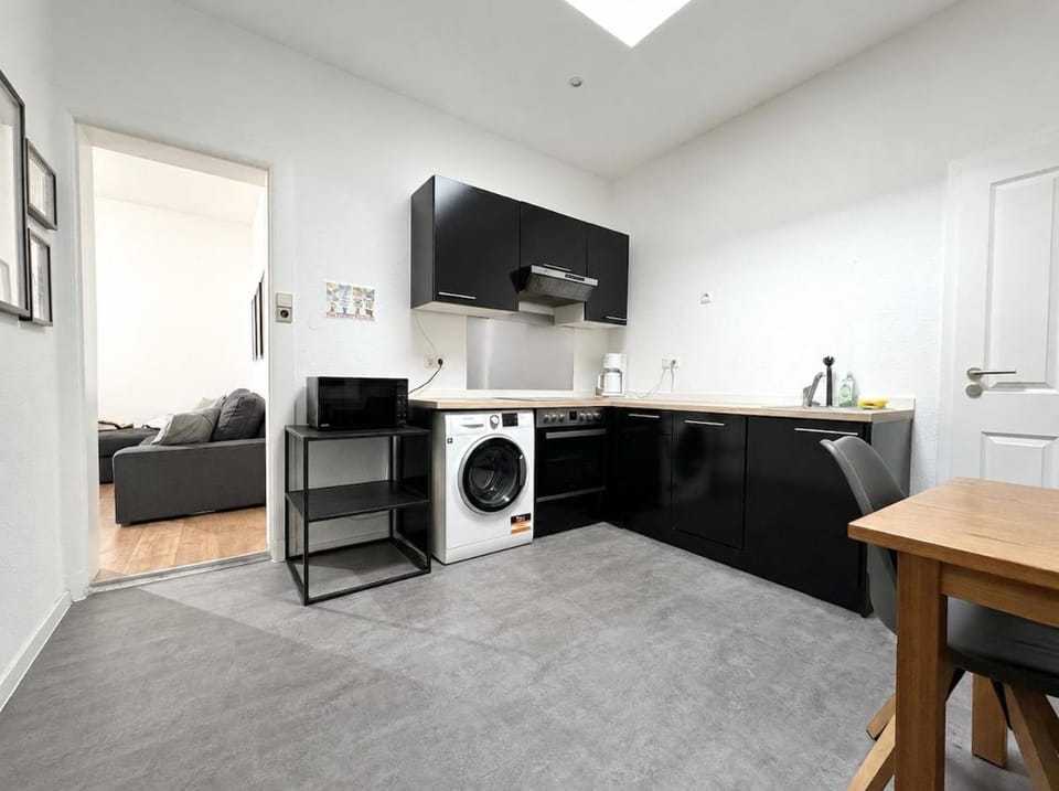 3-Zimmer Monteurunterkunft mit PKW-Stellplatz für bis zu 6 Personen in Bremen Horn-Lehe Apartment in Bremen