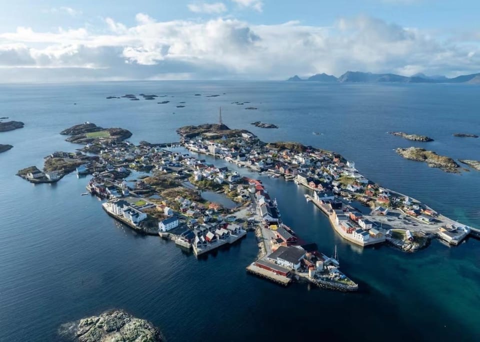 Henningsvær Seafront Studio Apartment Apartment in Lofoten
