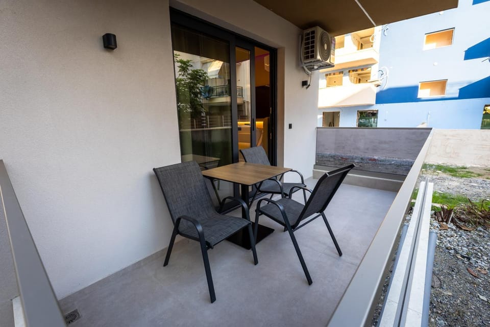 Balcony/Terrace, Seating area, Dining area