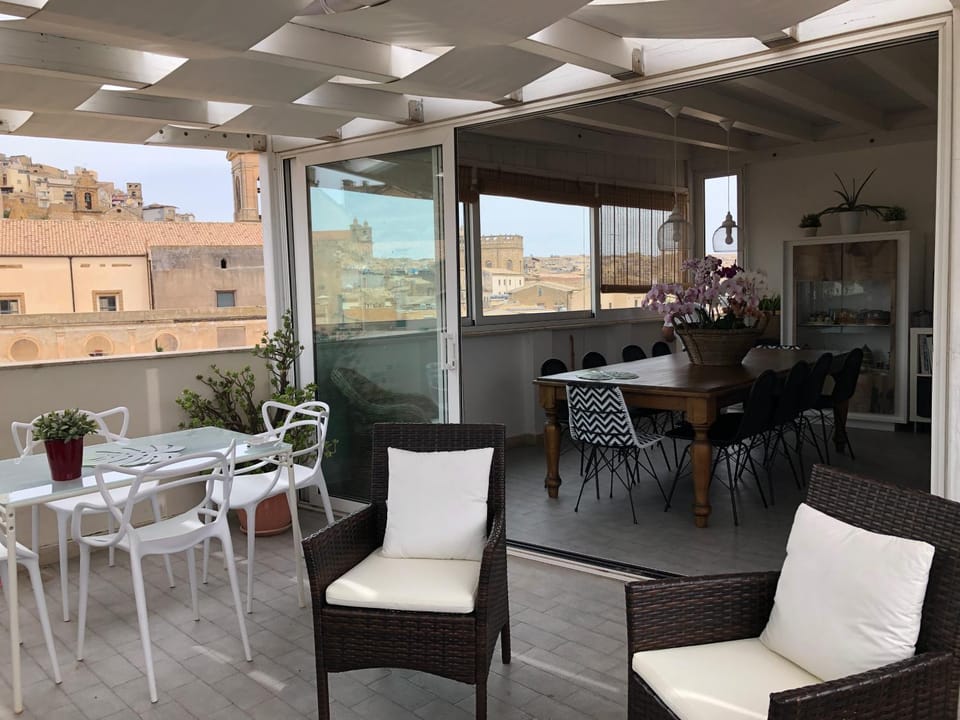 Patio, View (from property/room), Balcony/Terrace