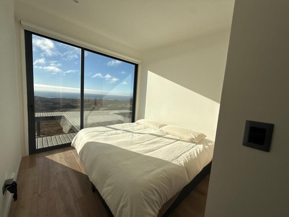 Casa Rocas Mirador, Pool and Ocean View House in Valparaíso Region