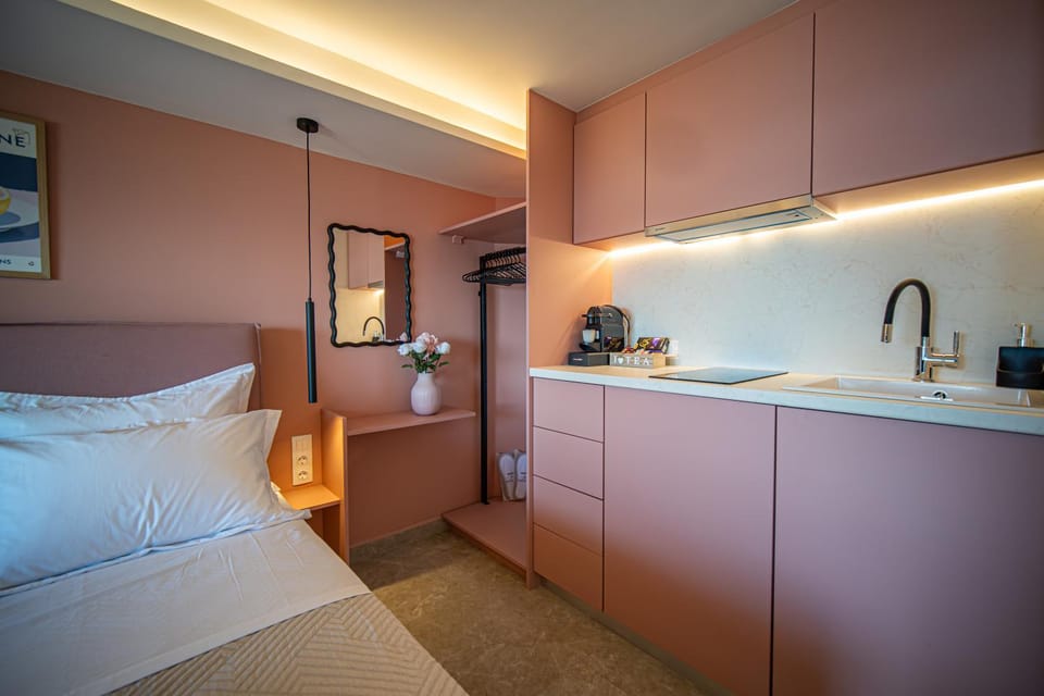 Plakes Sea View Apartment in Sporades, Greece
