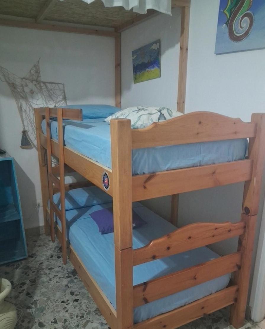 bunk bed