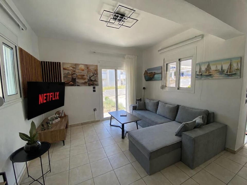 TV and multimedia, Living room, air conditioner