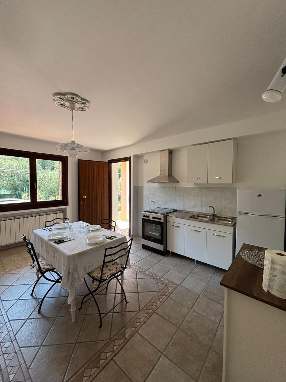 Cozy two-room apartment 10 min from the sea by car Apartment in Diano Marina