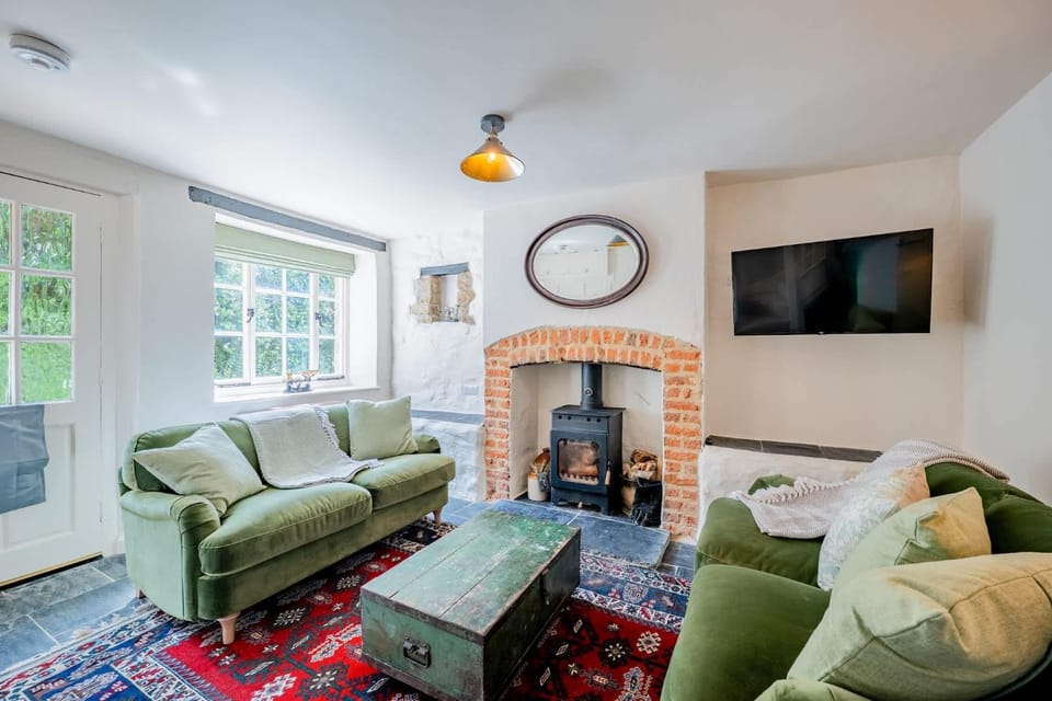 Beautiful Cottage in Idyllic Somerset Village House in South Somerset District