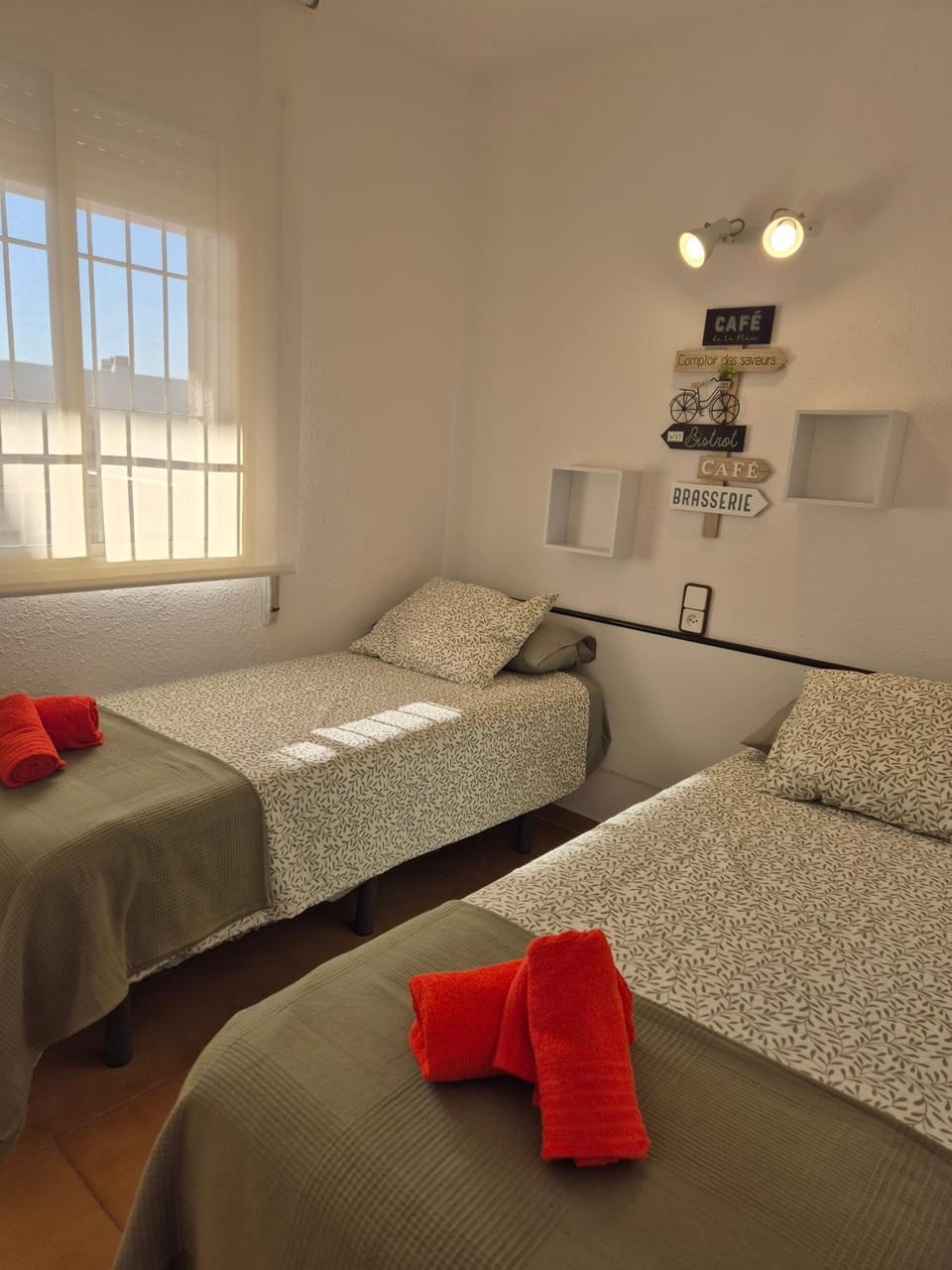 Property building, Living room, Bedroom