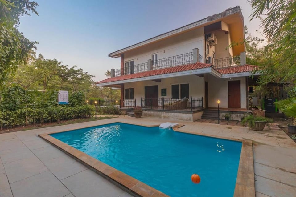 3BHK with pool Deshco Villa Cedar, Lonavala Villa in Maharashtra