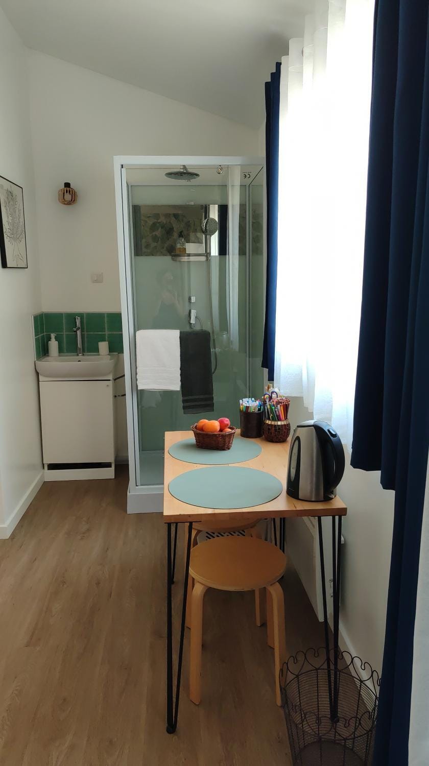 Shower, Bathroom