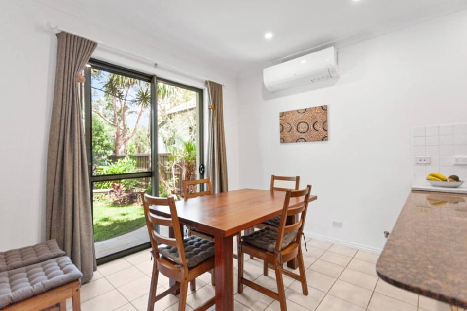 Dining area, Garden view