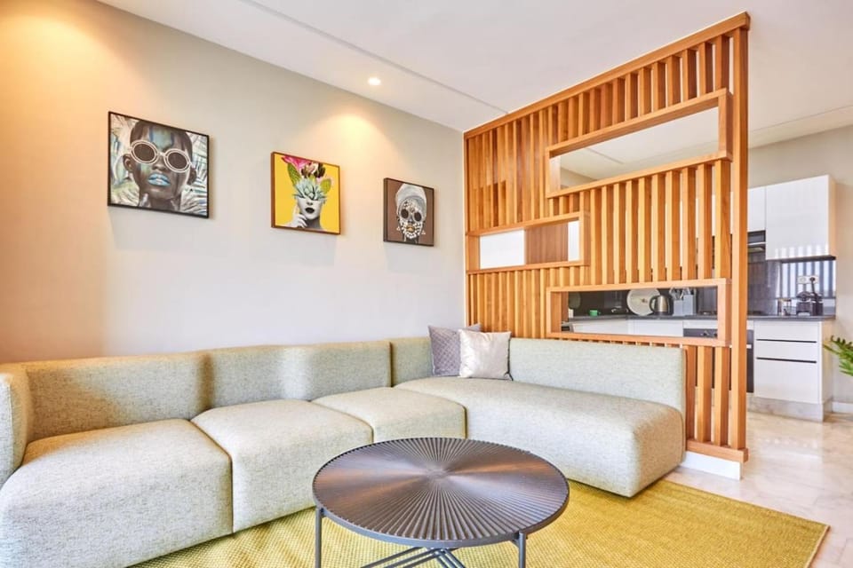 Kitchen or kitchenette, Living room, Seating area, Dining area, minibar, pet friendly, stove
