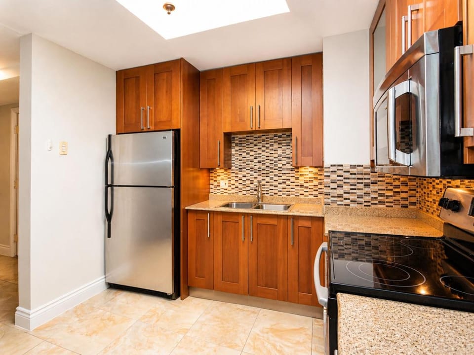 Kitchen or kitchenette, kitchen