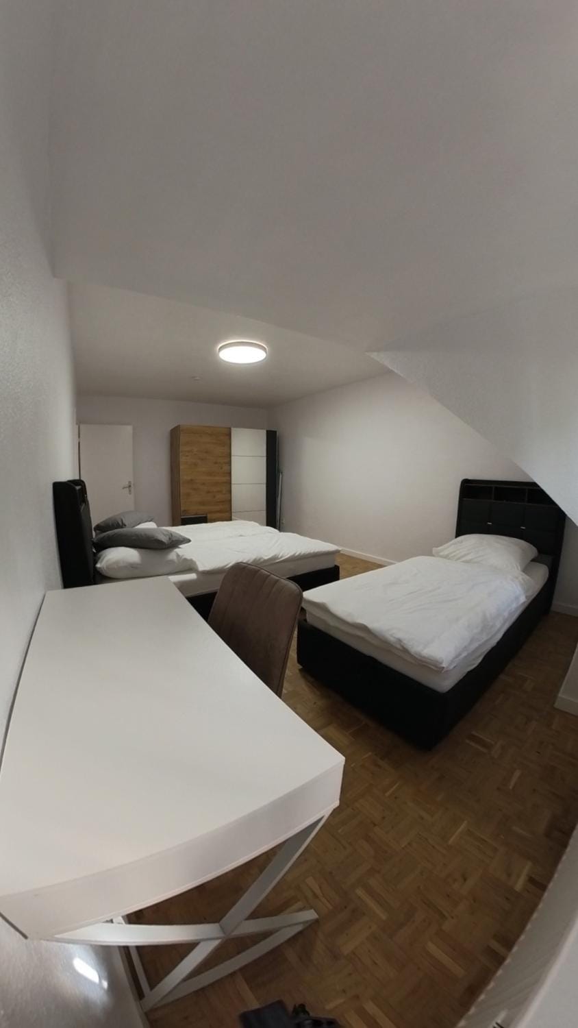 Gepflegte 3-Zimmer-Wohnung am Schloßparkbad-Mercedes Benz-Atlas Elektronik-Rheimetal Apartment in Bremen