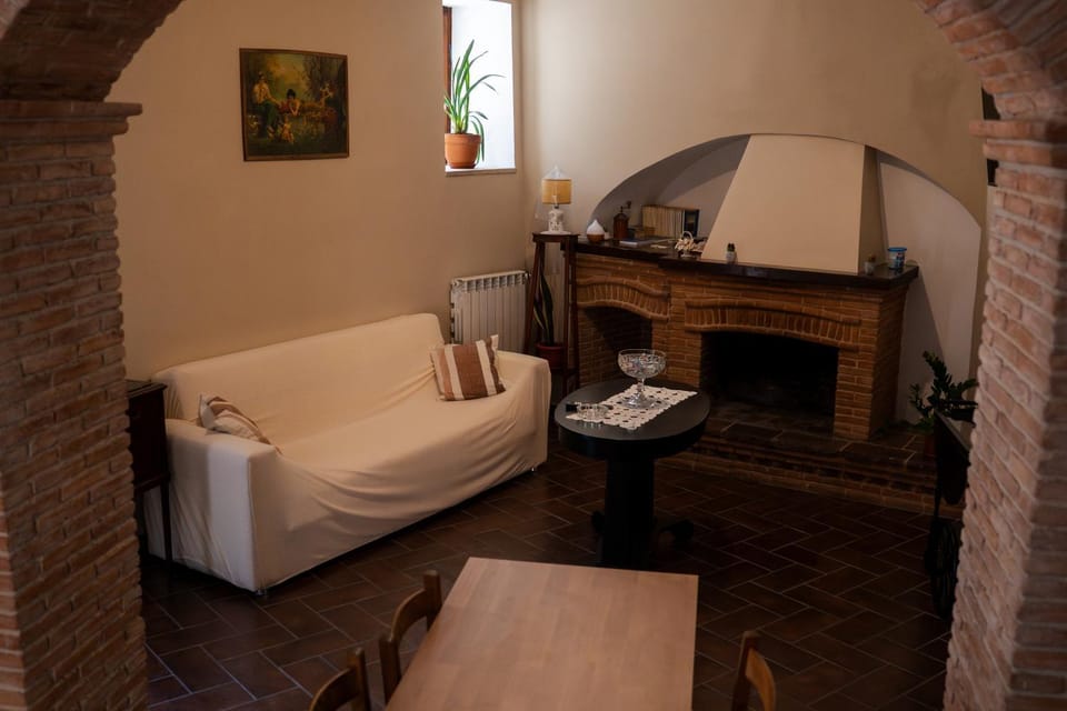 Living room, Guests, fireplace