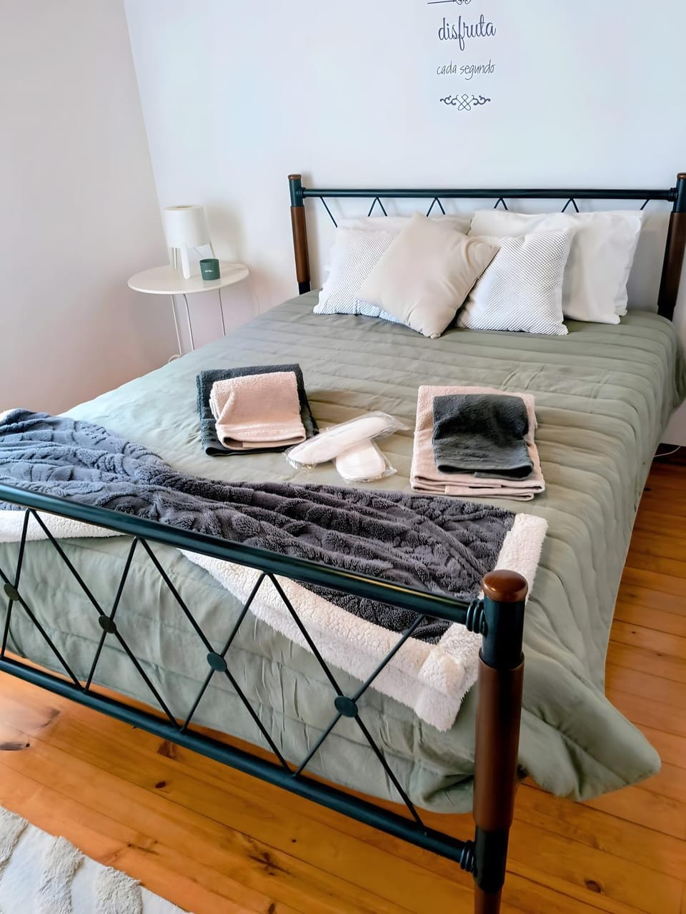 Living room, Bedroom