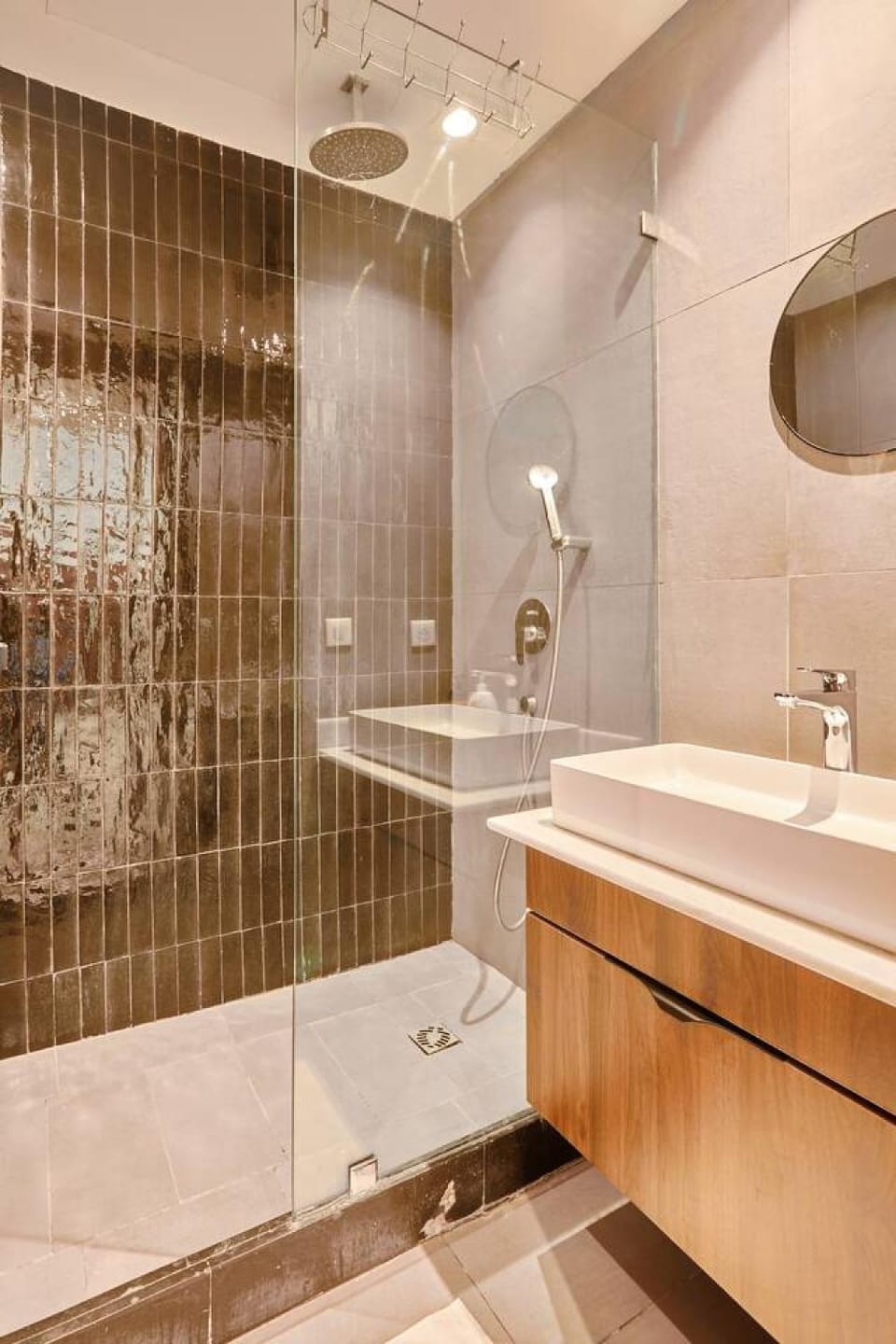Shower, Bathroom, towels