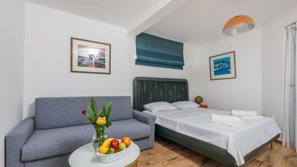 Lux Angel With Pool Apartment in Montenegro