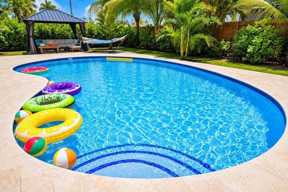 Swimming pool