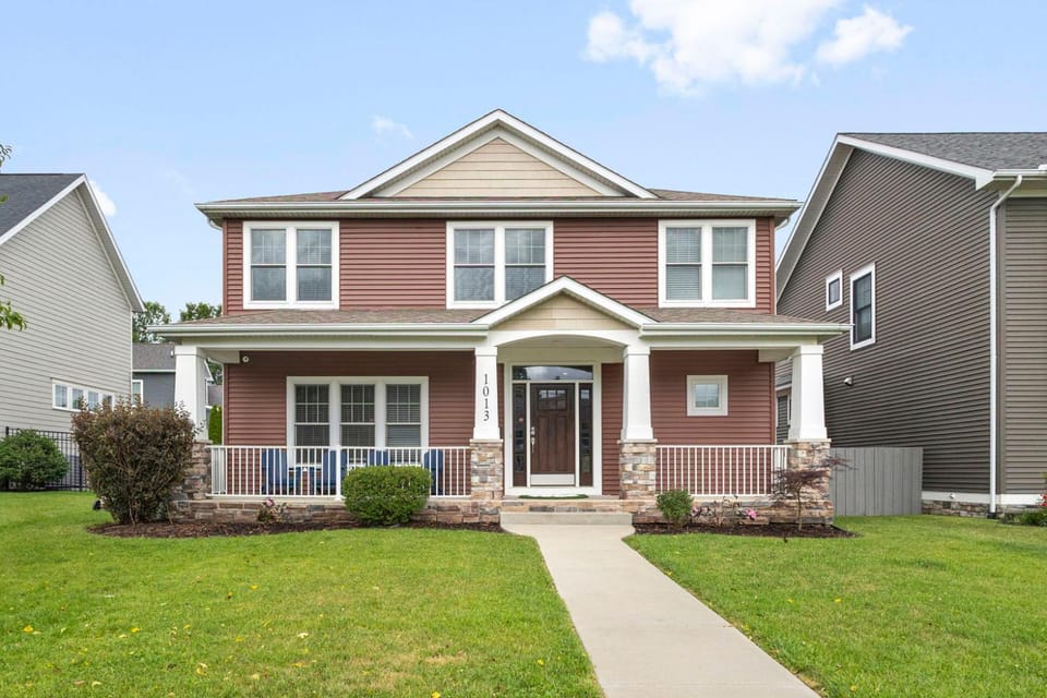 The Experience at ND4BR, 4BA 1 mi to ND Stadium Country House in South Bend