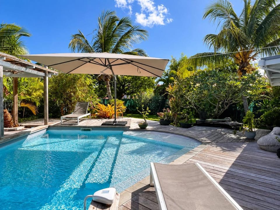Beach, Swimming pool