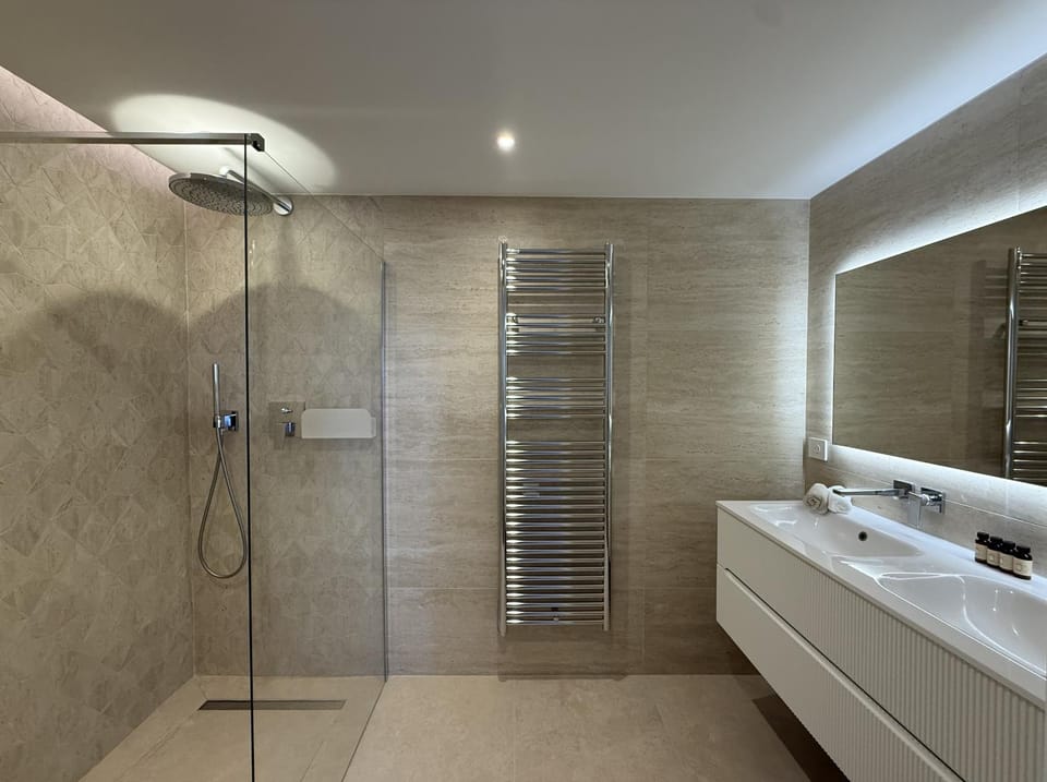 Rooftop 2bedrooms, 2bathrooms Jacuzzi & Sea View #2 Apartment in Roquebrune-Cap-Martin
