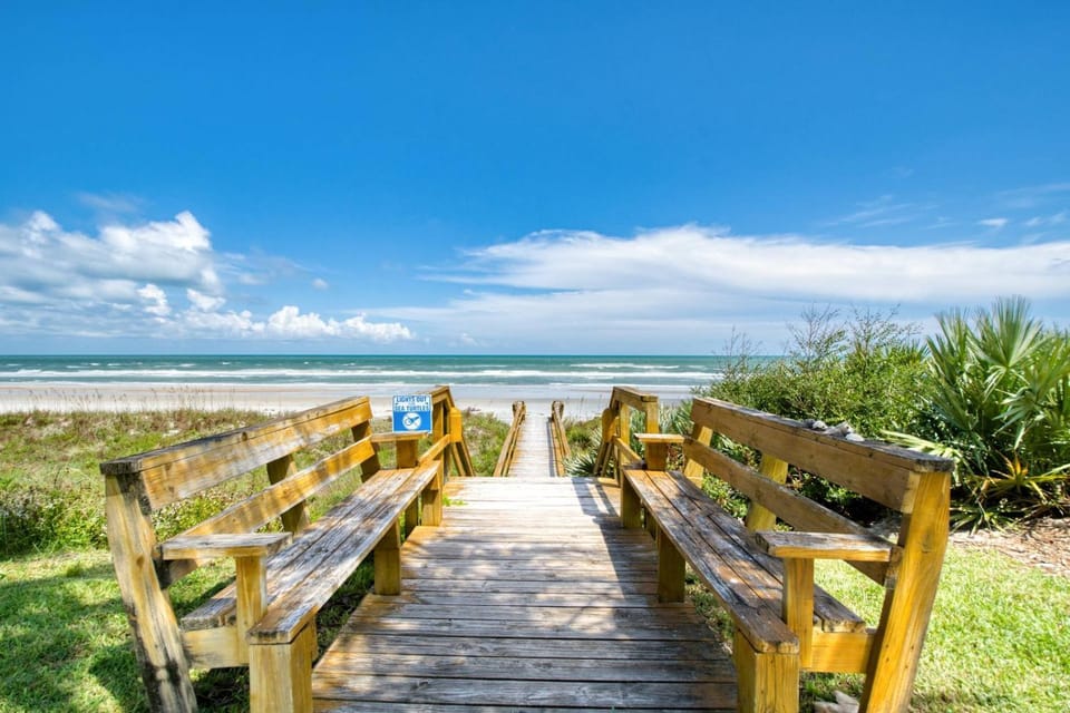 Sand Dollar 103 House in Crescent Beach
