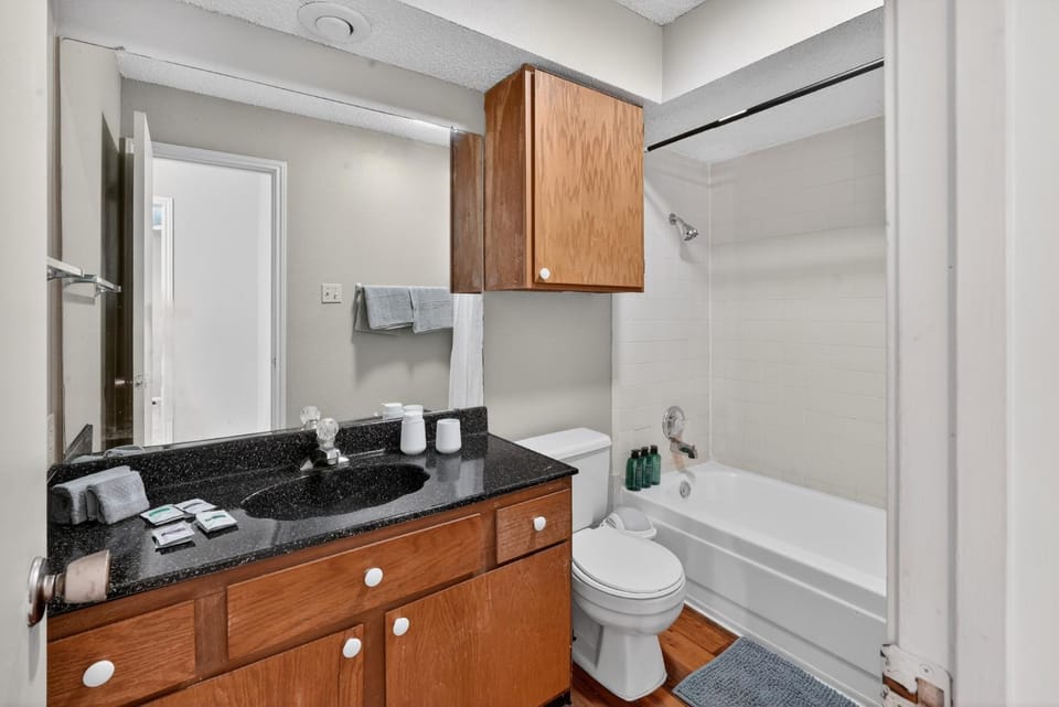 Modern comfort in a 2-bedroom layout Apartment in Lubbock