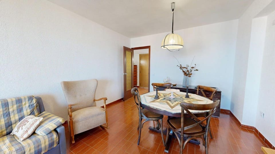 Communal lounge/ TV room, Dining area