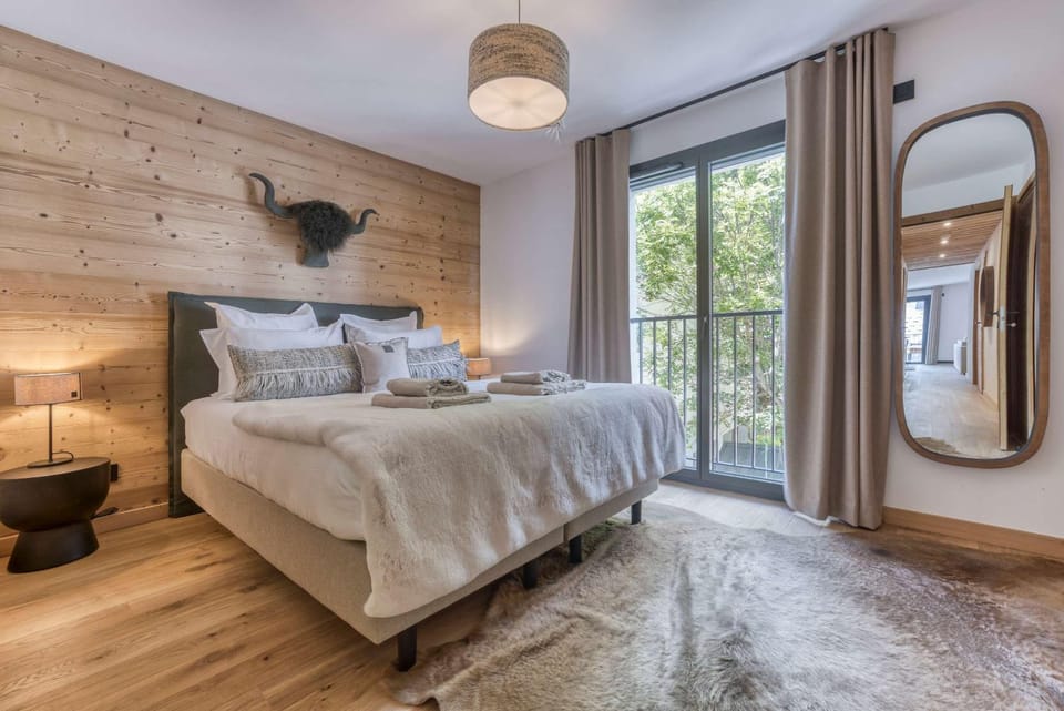 Royal Stratton 3 en-suites facing Grands Montets Apartment in Chamonix