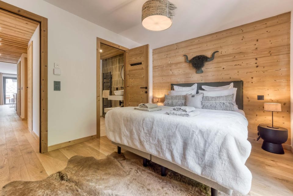 Royal Stratton 3 en-suites facing Grands Montets Apartment in Chamonix