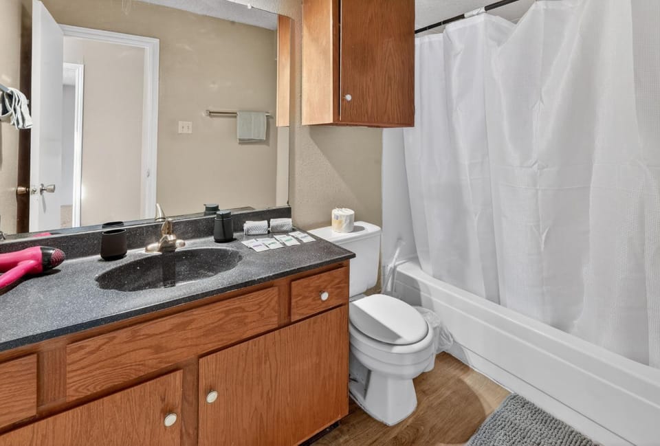 Relax in this spacious 2BR apartment Apartment in Lubbock