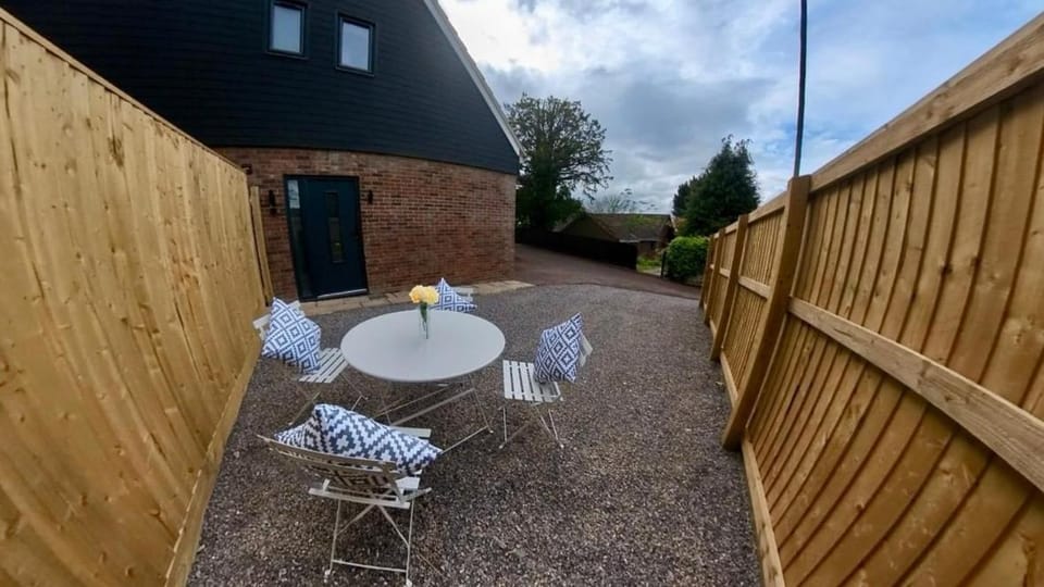 The Studio House Warminster, 4 miles from Longleat House in Warminster