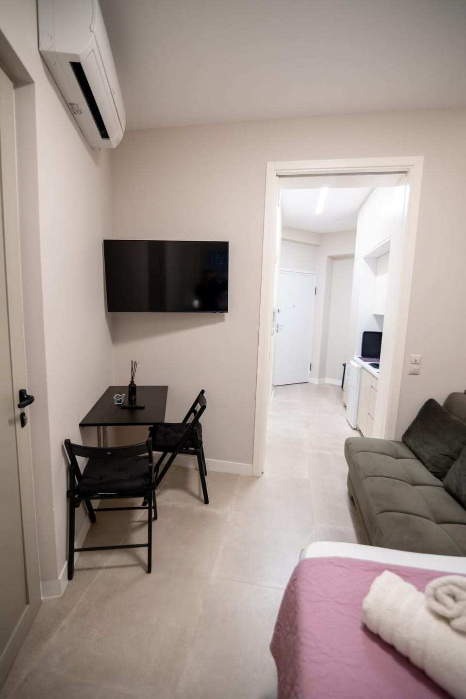 Cozy Apartment near metro Dafni Apartment in South Athens