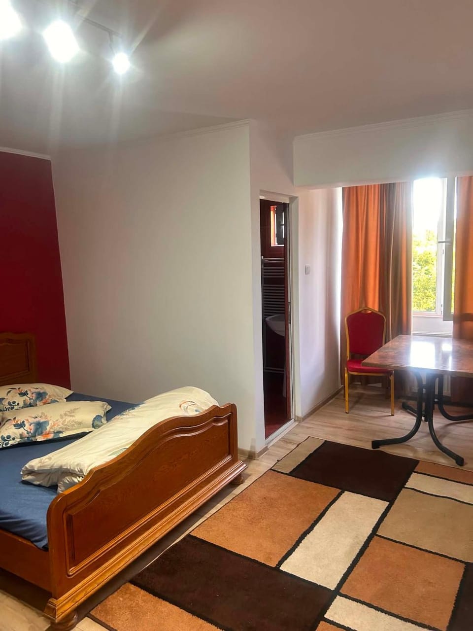 Pensiunea Selena Bascov-Pitesti Bed and Breakfast in Romania