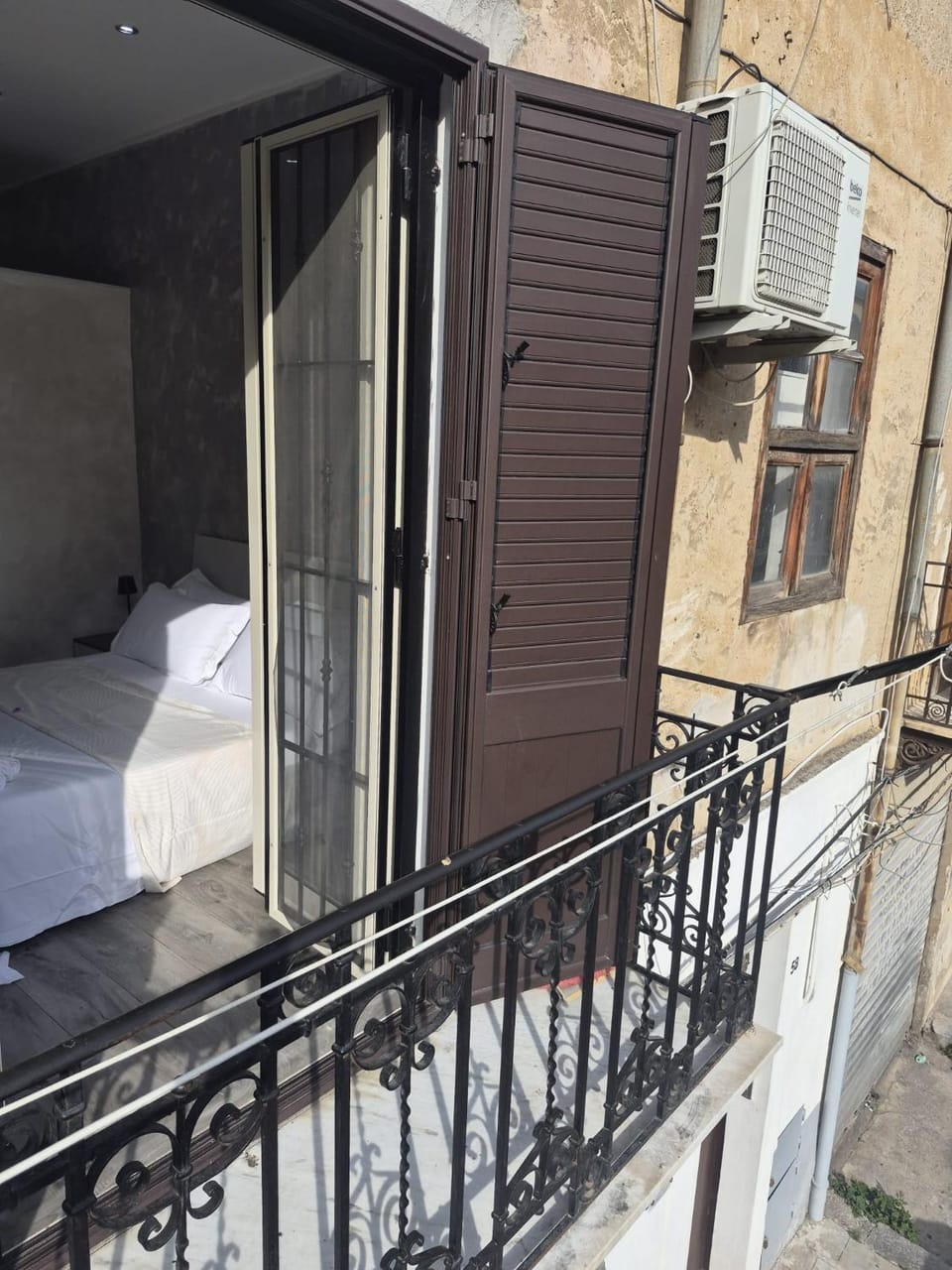 Gregory house Apartment in Palermo