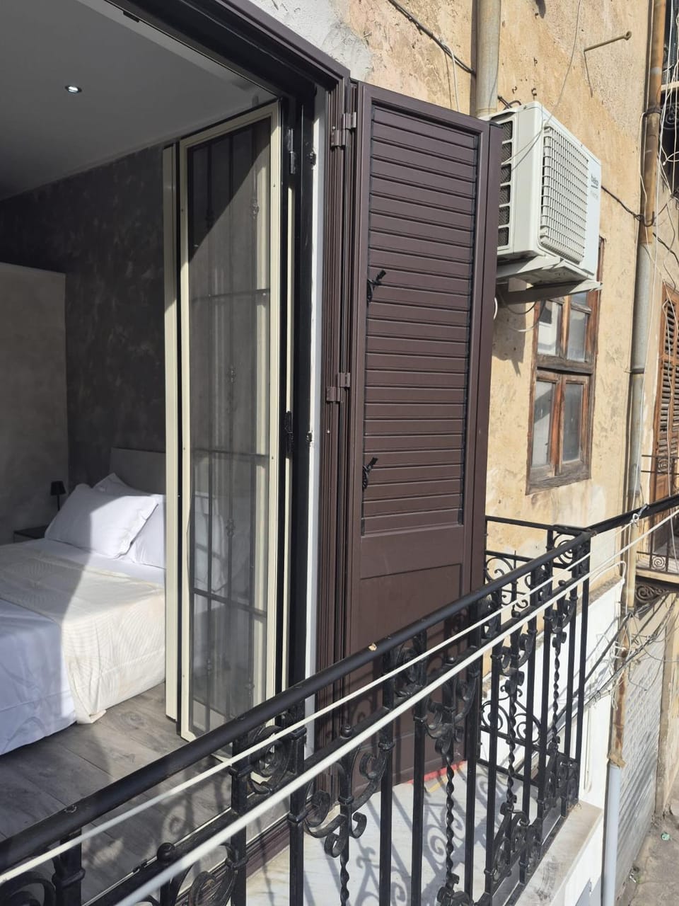 Gregory house Apartment in Palermo
