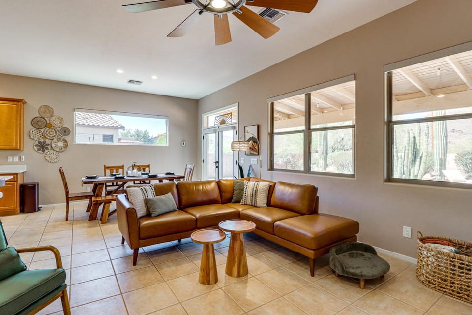 Saguaro Sanctuary: Tucson Home w/ Outdoor Oasis House in Marana