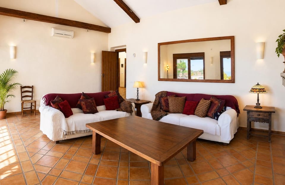 Communal lounge/ TV room, Living room