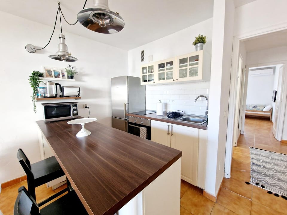 Kitchen or kitchenette, Communal kitchen