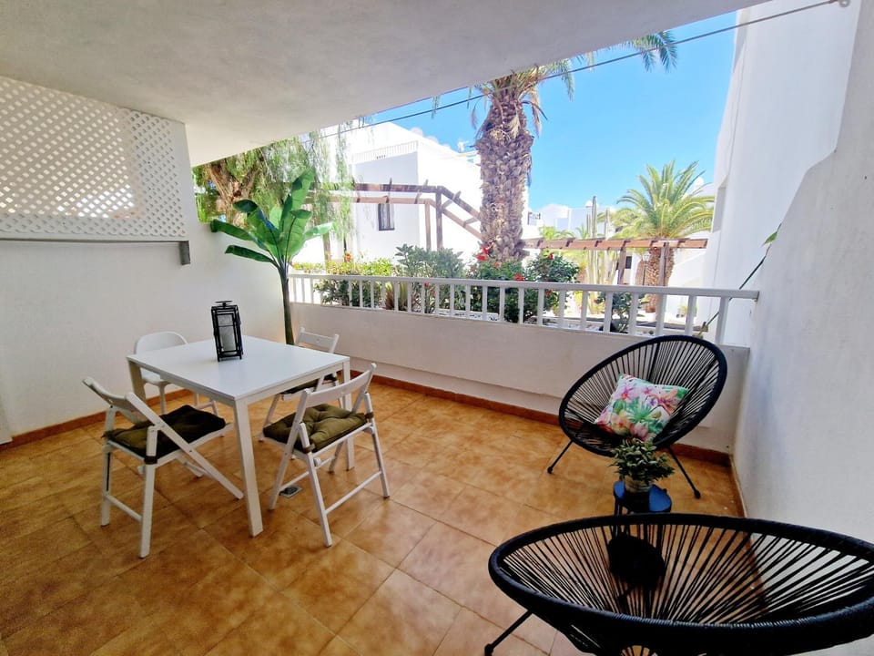 Balcony/Terrace, Garden view